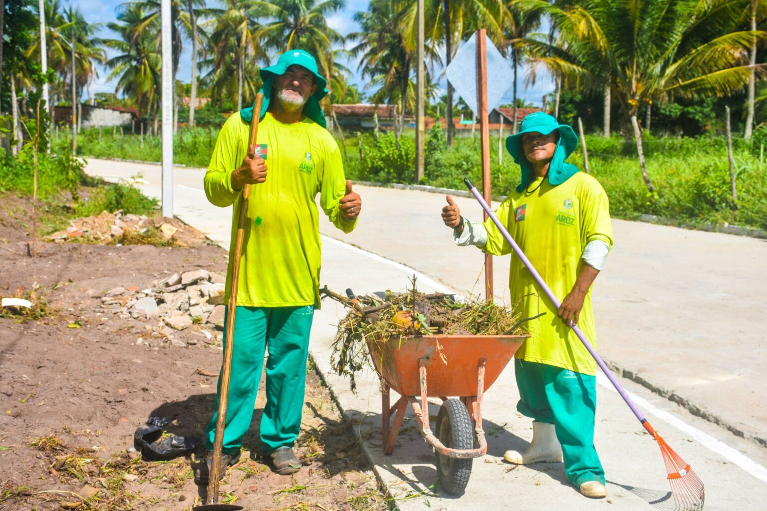 POR AQUI, TUDO EM ORDEM!