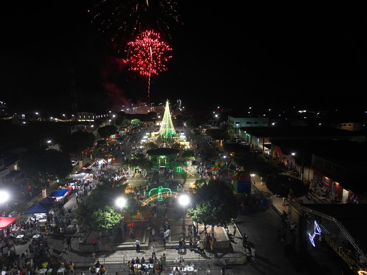 Leia mais sobre o artigo A noite de Réveillon em Arez foi marcada por muita animação e celebração para dar as boas-vindas ao ano de 2024.