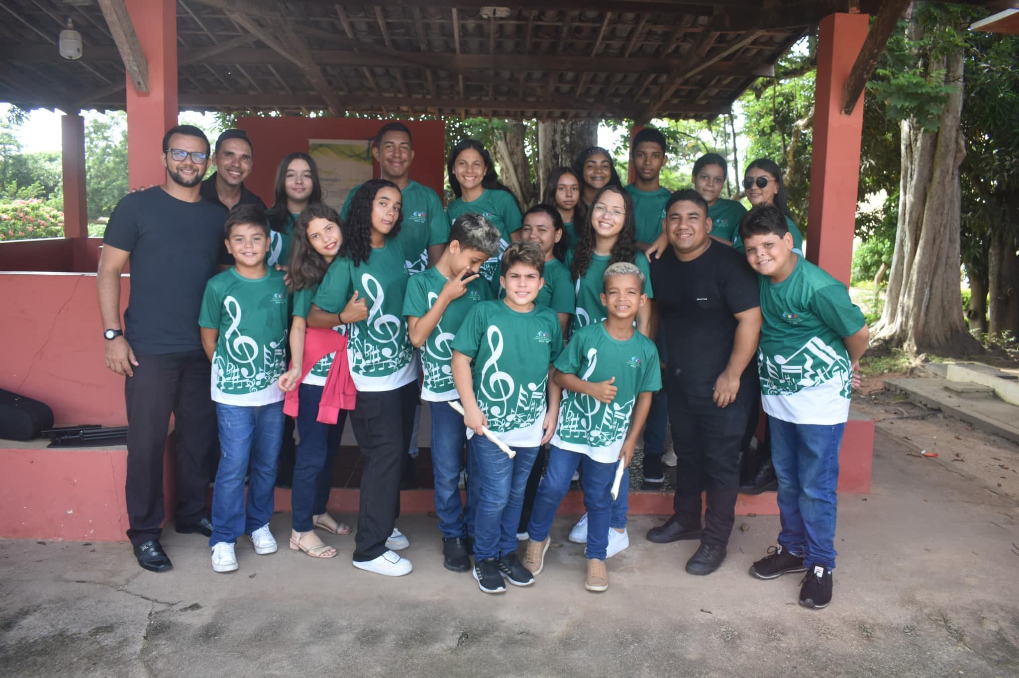 Leia mais sobre o artigo Ontem o grupo de Música do Serviço de Convivência e Fortalecimento de Vínculos (SCFV), participou da abertura da Semana Interna de Prevenção, Acidente de Trabalho e Meio Ambiente (SIPAT) na Usina Estiva RN.