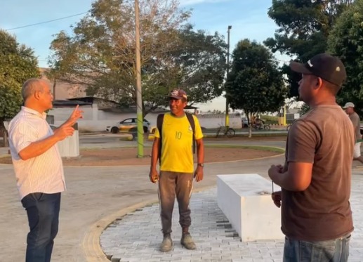 Leia mais sobre o artigo Nesta terça-feira (23), foi marcado por uma série de visitas realizadas pelo prefeito Bergson Iduino, a fim de conferir a execução de diversas obras municipais. Visitou obras na zona urbana e rural do nosso município.