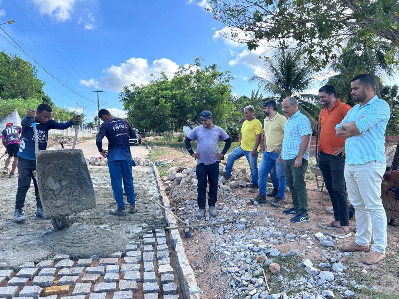 Leia mais sobre o artigo Na tarde desta quinta-feira (14), Mantendo o compromisso de transformar a nossa cidade na Cidade do Futuro, a Prefeitura municipal de Arez, Gestão Bergson Iduino segue fiscalizando obras nos quatro cantos da cidade.