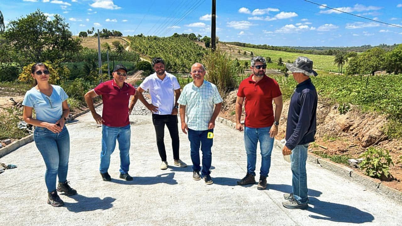 Leia mais sobre o artigo A Prefeitura Municipal de Arez, Gestão Bergson Iduino, esteve nesta Terça-feira (26), acompanhando de perto o andamento das obras.