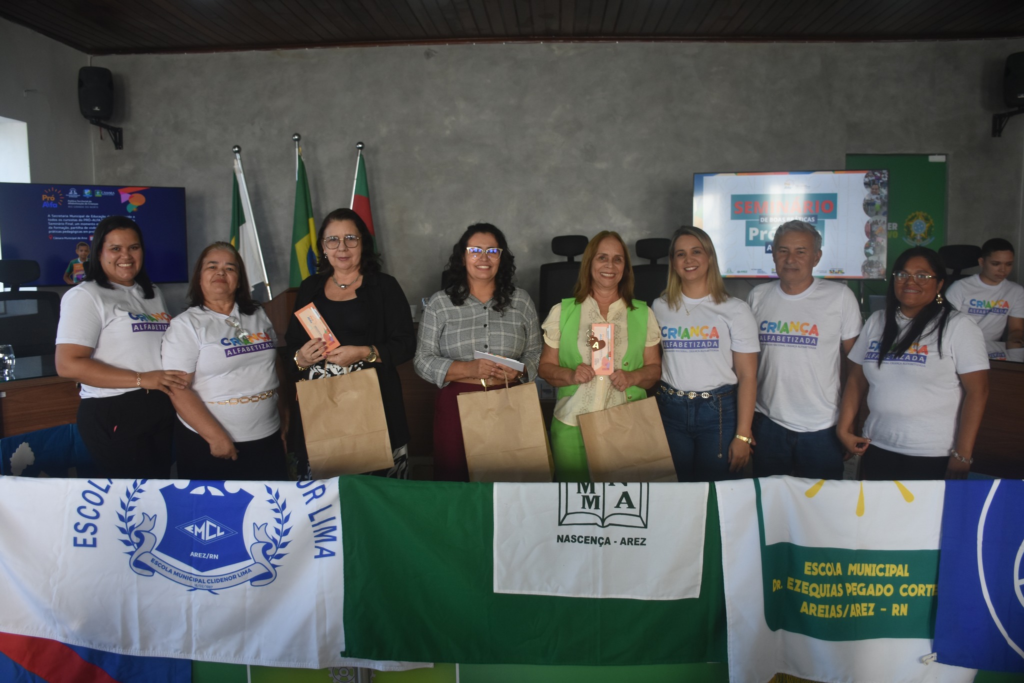 Leia mais sobre o artigo A Prefeitura de Arez, por meio da Secretaria Municipal de Educação, realizou ontem, 30 de julho, o seminário de conclusão do Curso de Formação para os Anos Iniciais